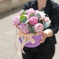 Коробочка с пионами